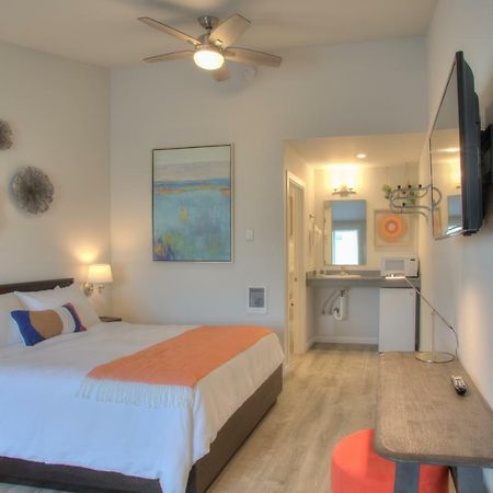 Ocean Shores Resort (Adults Only) 오션 쇼어스 외부 사진