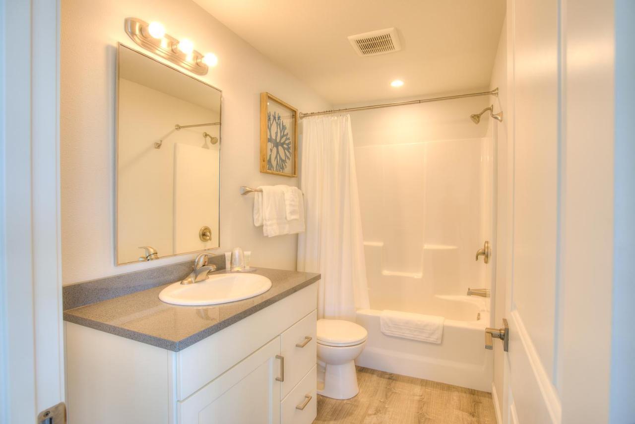 Ocean Shores Resort (Adults Only) 오션 쇼어스 외부 사진
